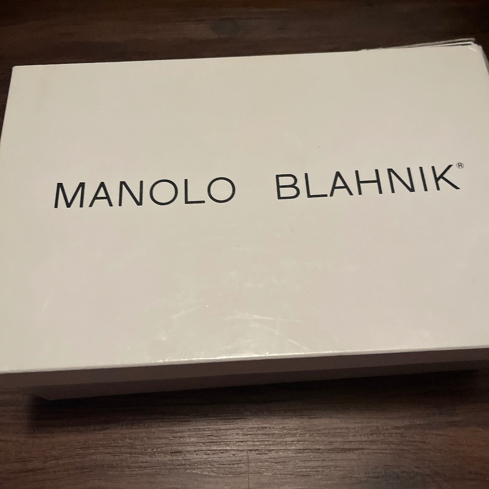 Manolo suede pumps